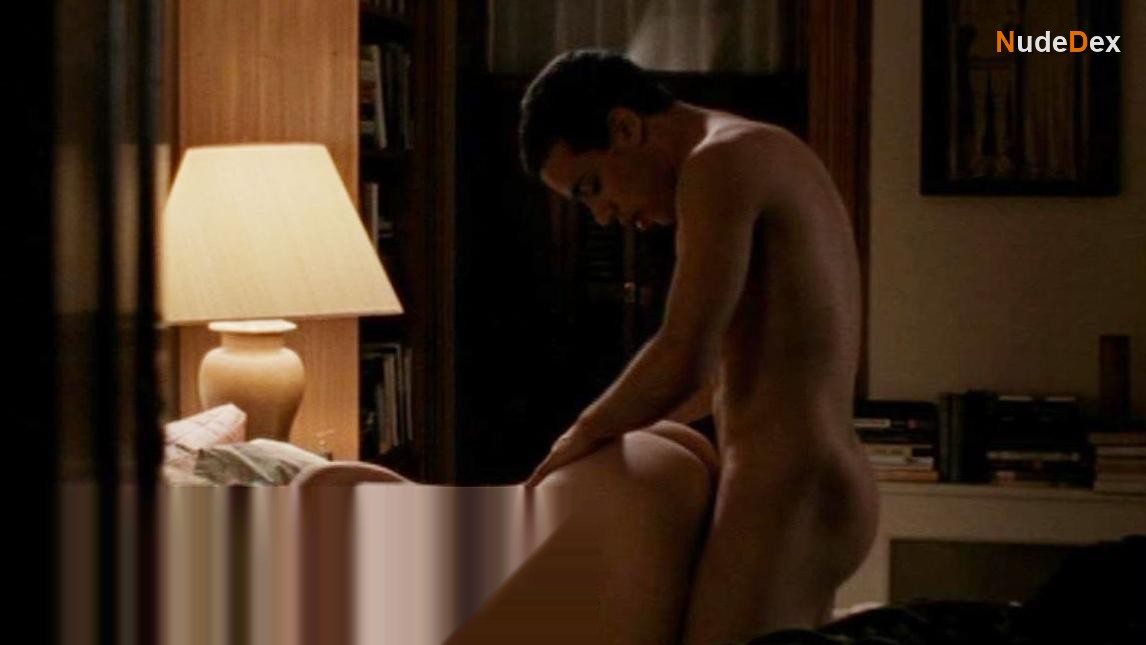 Heather Graham in Adrift In Manhattan, photo 5