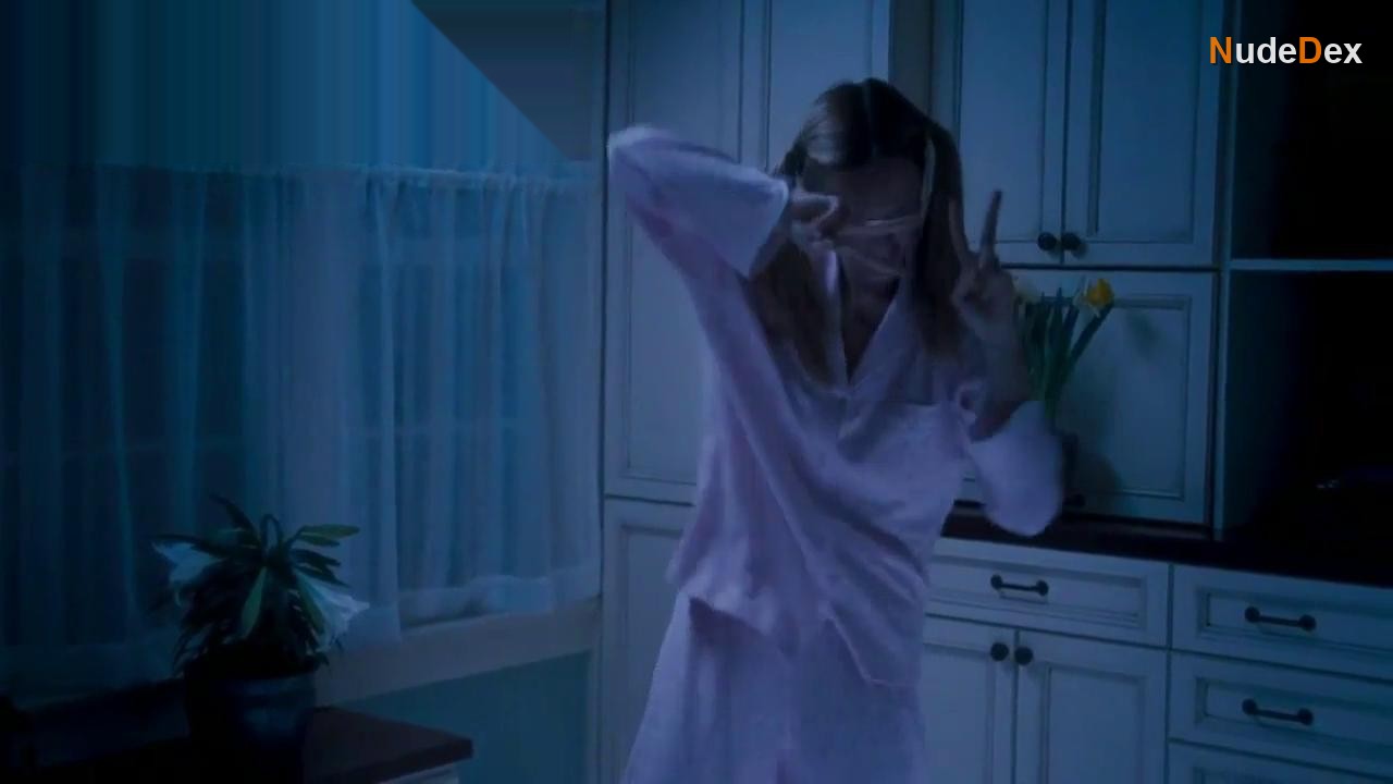 Heather Graham in Baby On Board, photo 3
