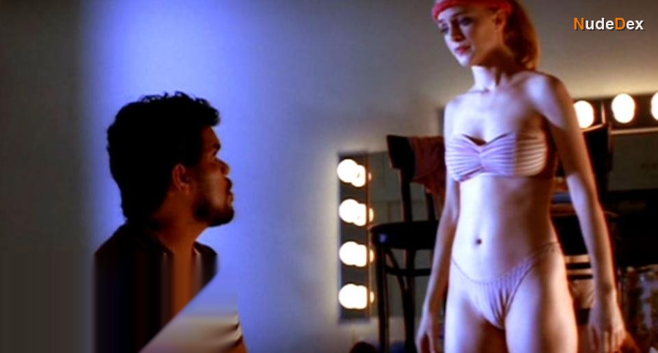 Heather Graham in Boogie Nights, photo 16