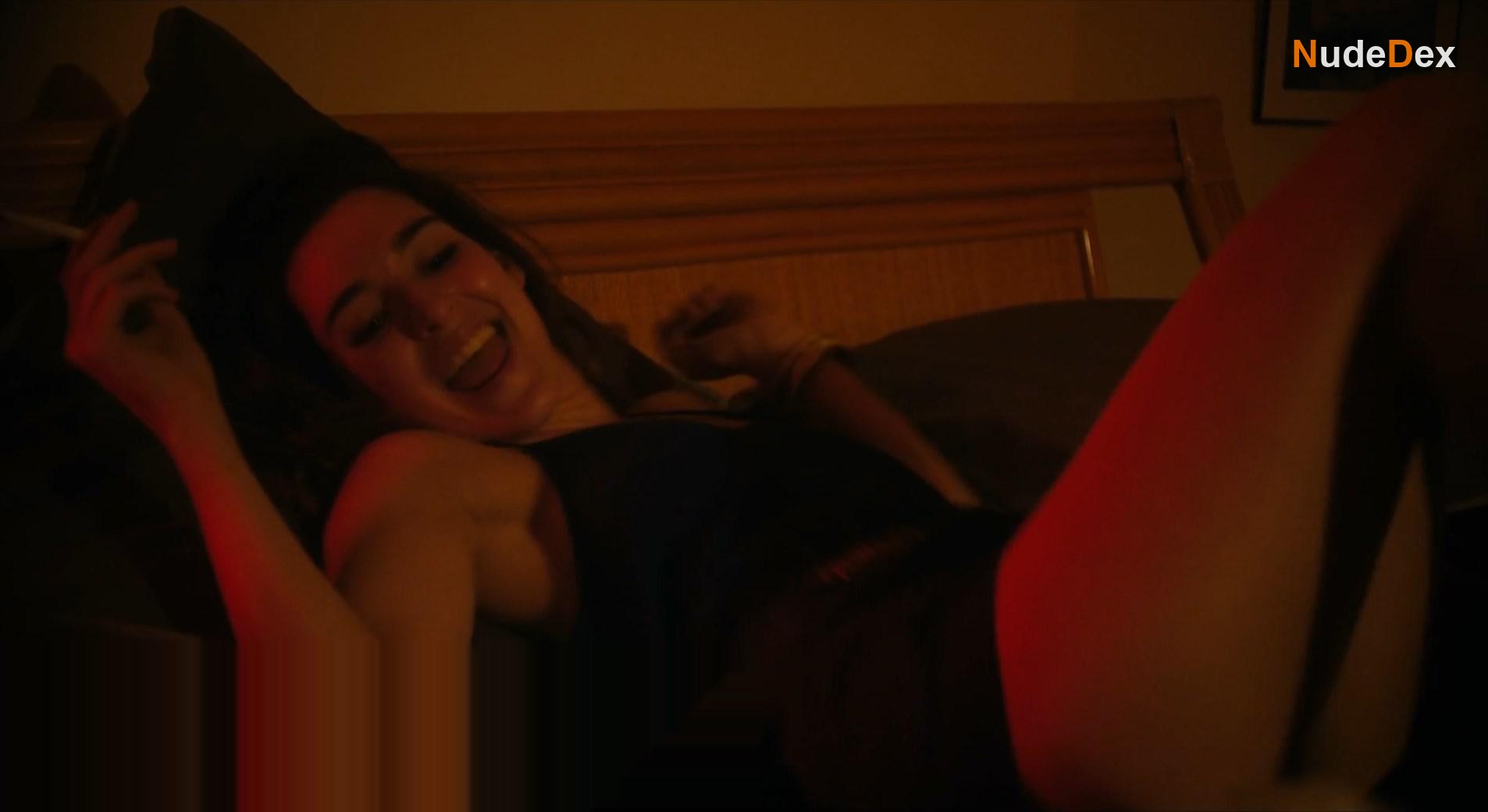 Helene Kuhn in Marianne, photo 6