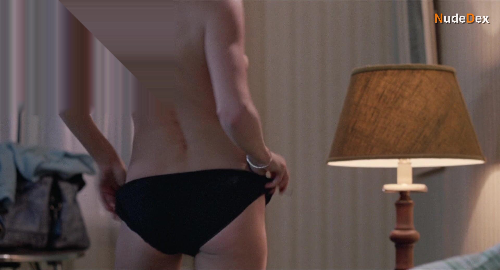 Helen Shaver in High Ballin, photo 5
