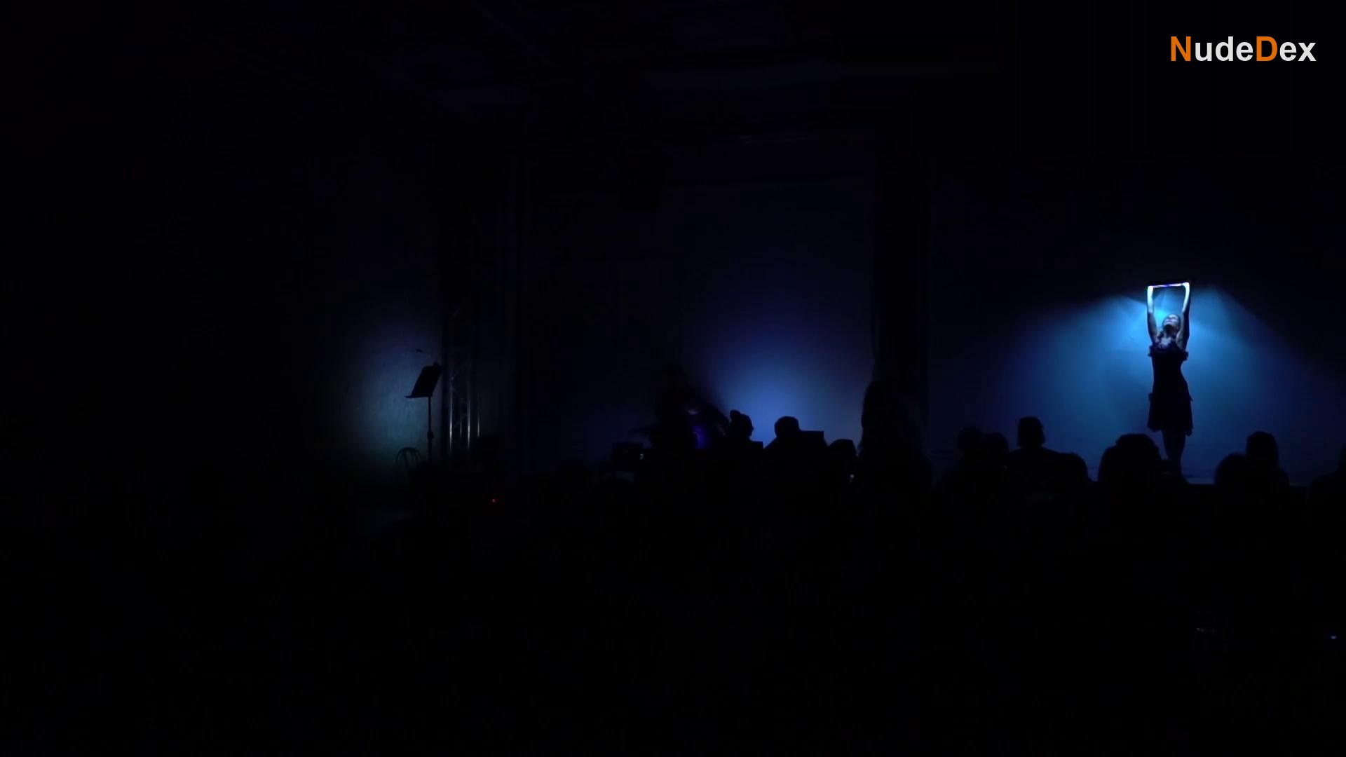 Hrotko Helena in Flashlight, photo 5