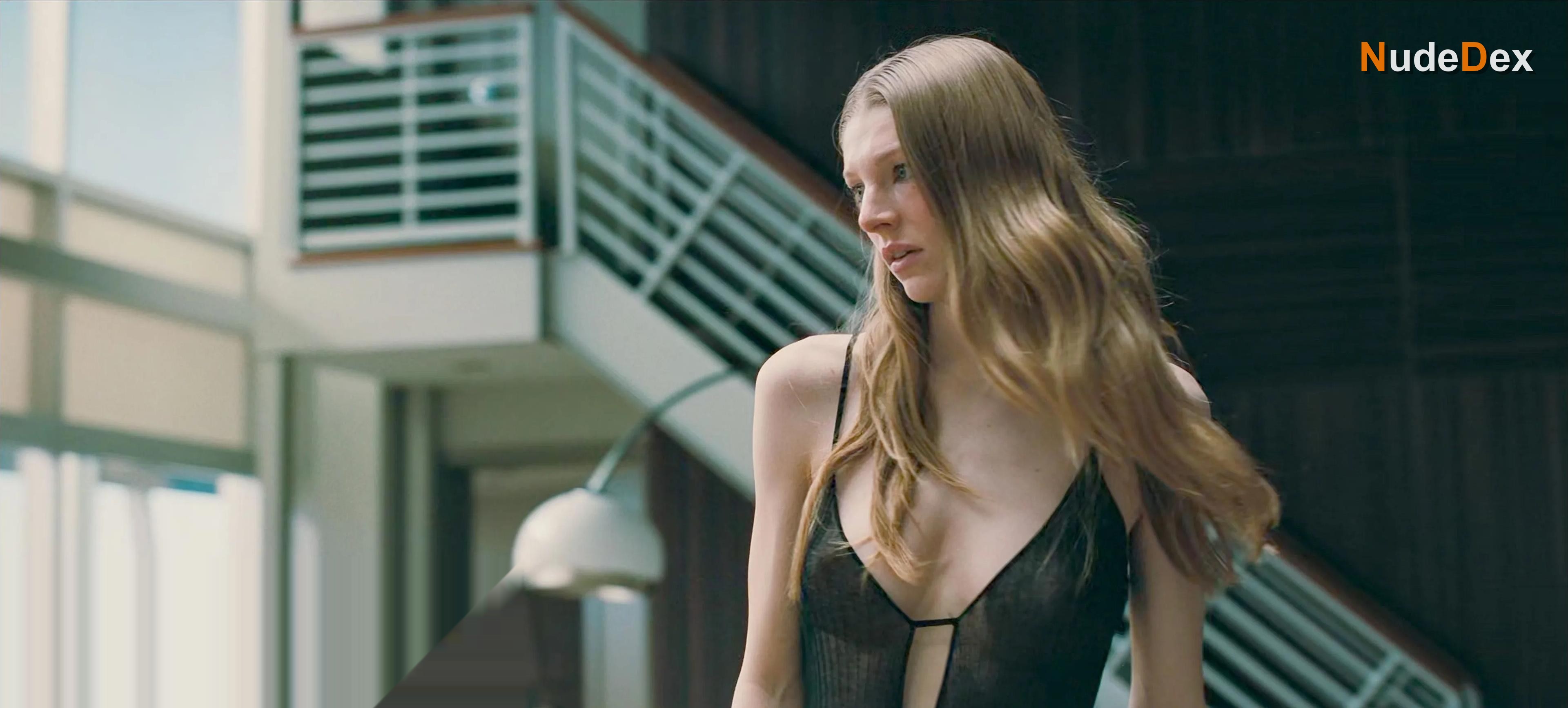 Hunter Schafer in Euphoria, photo 8