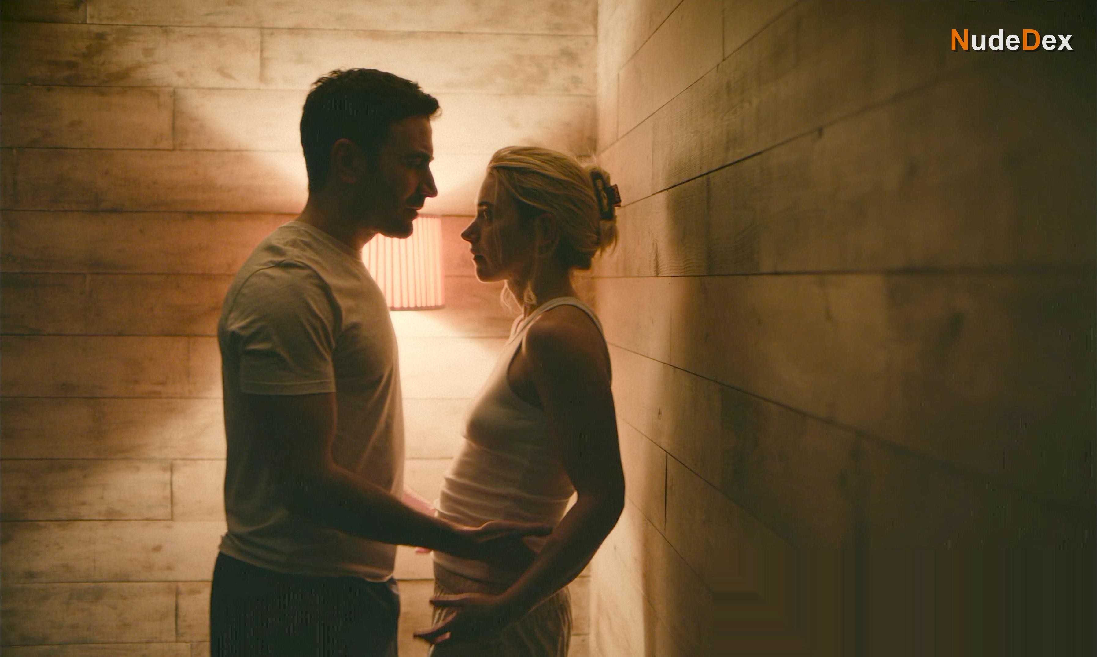 Imogen Poots in All Of You, photo 22
