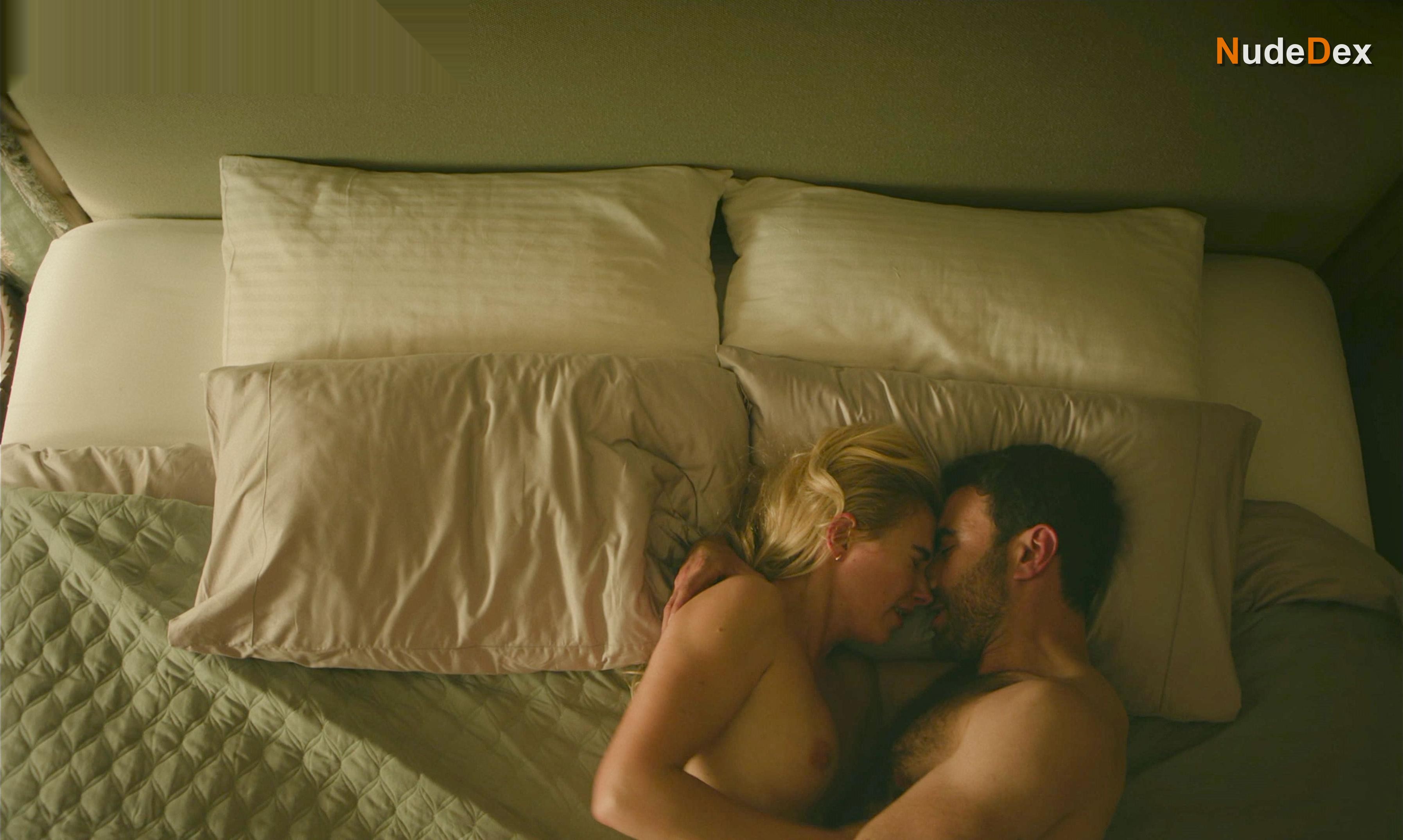 Imogen Poots in All Of You, photo 23