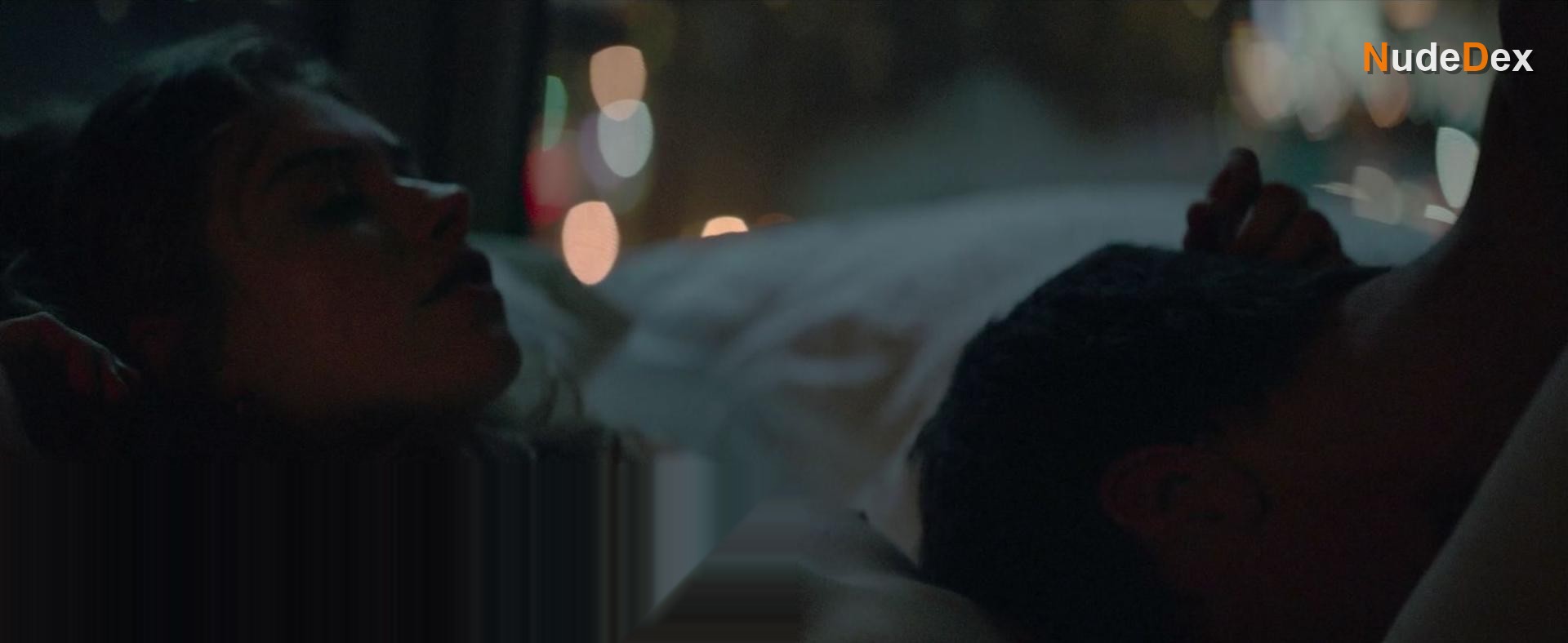 Imogen Poots in Frank Lola, photo 2