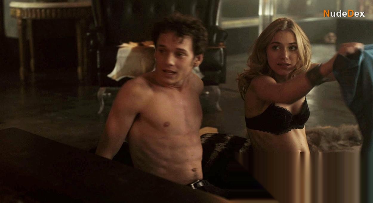 Imogen Poots in Fright Night, photo 4