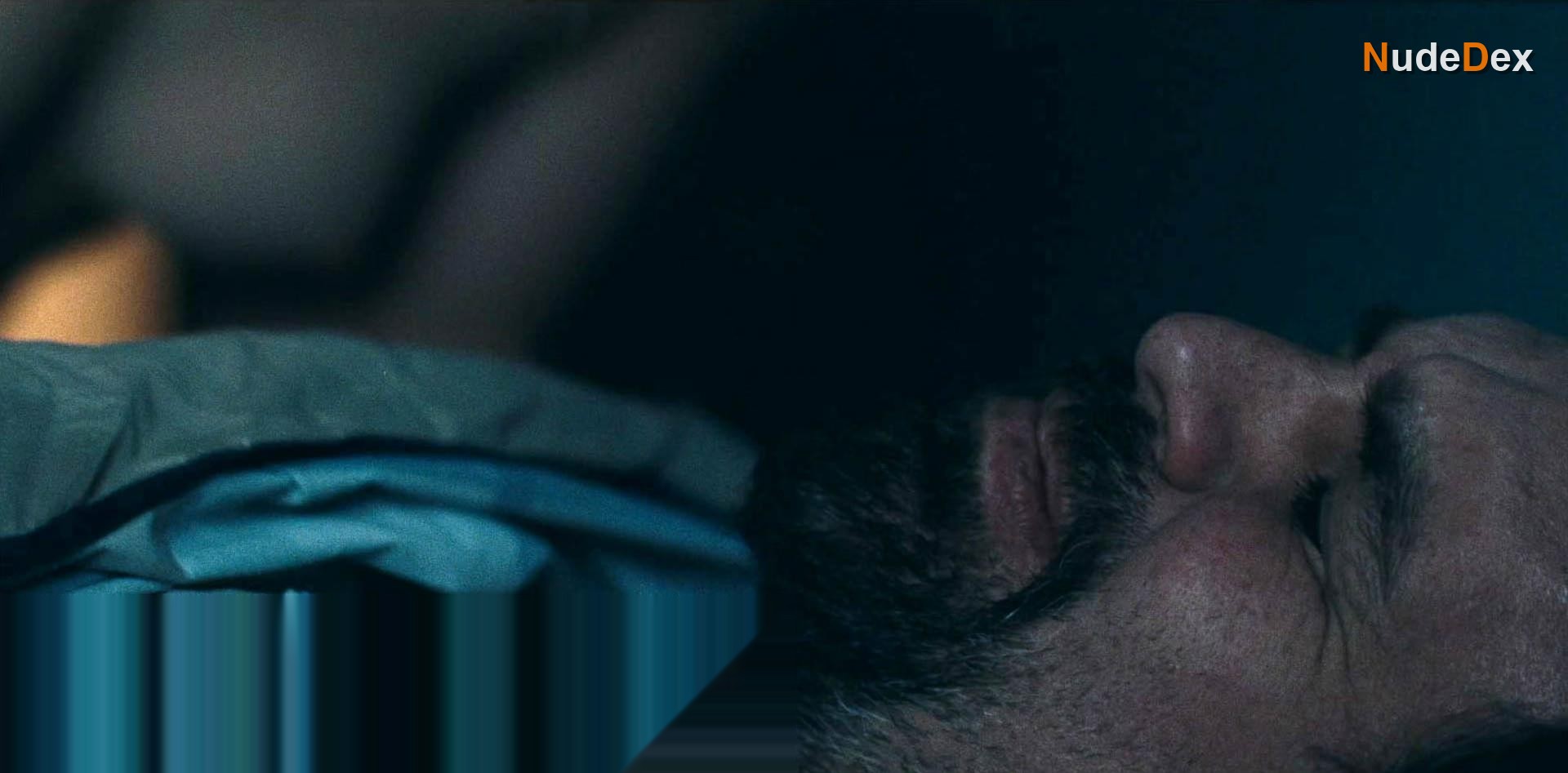 Imogen Poots in I Know This Much Is True, photo 5
