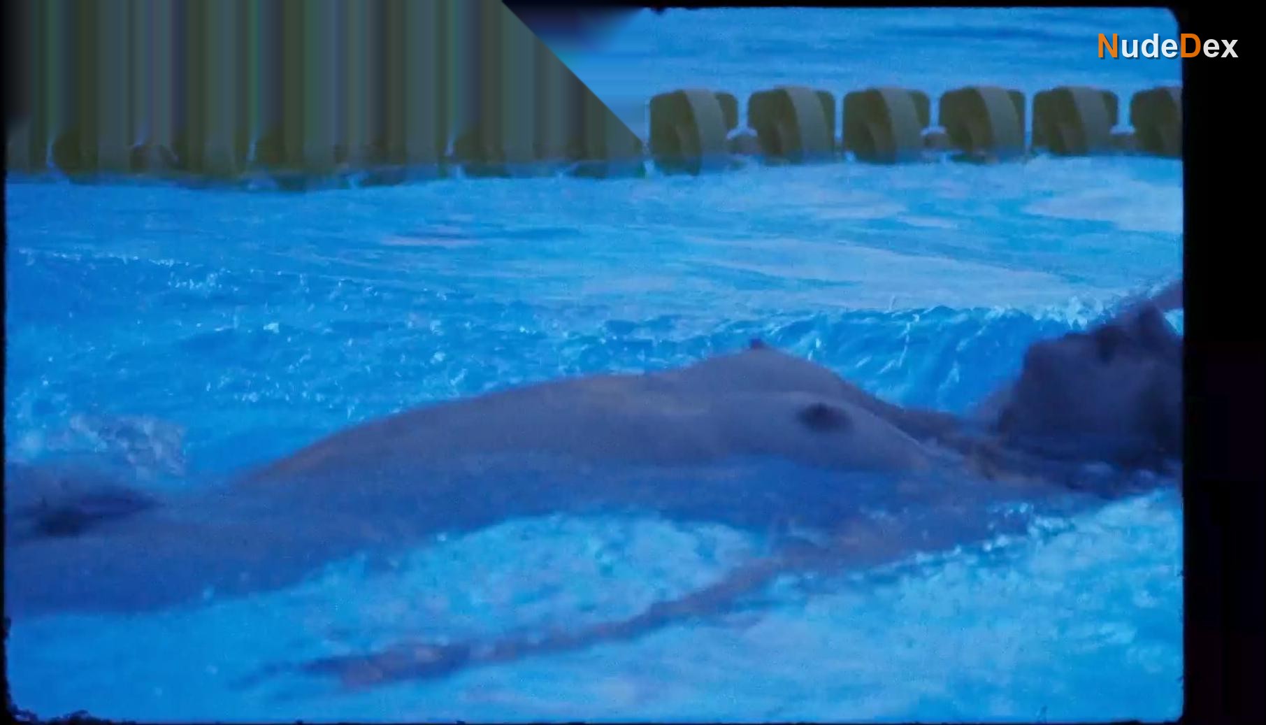 Imogen Poots in The Chronology Of Water, photo 4