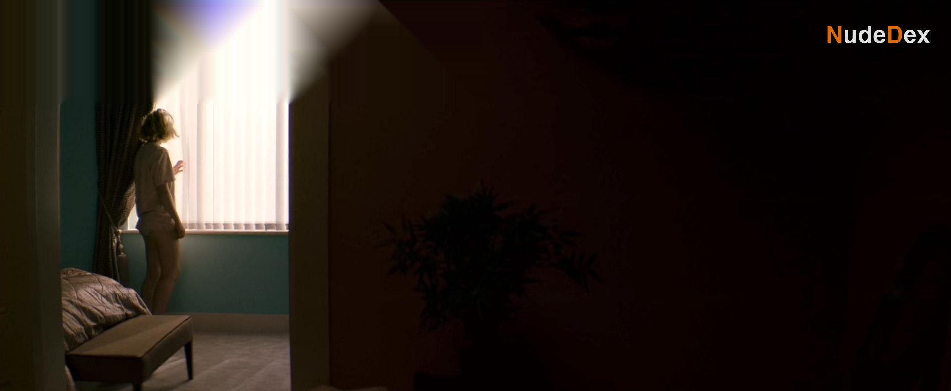 Imogen Poots in Vivarium, photo 10