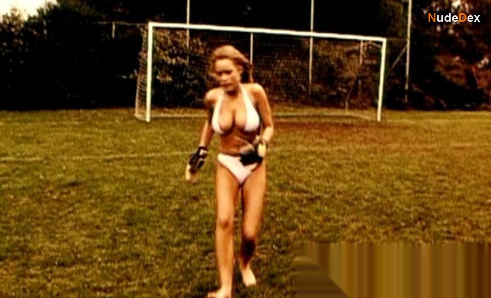 Ina Centio in Kick N Rush, photo 3