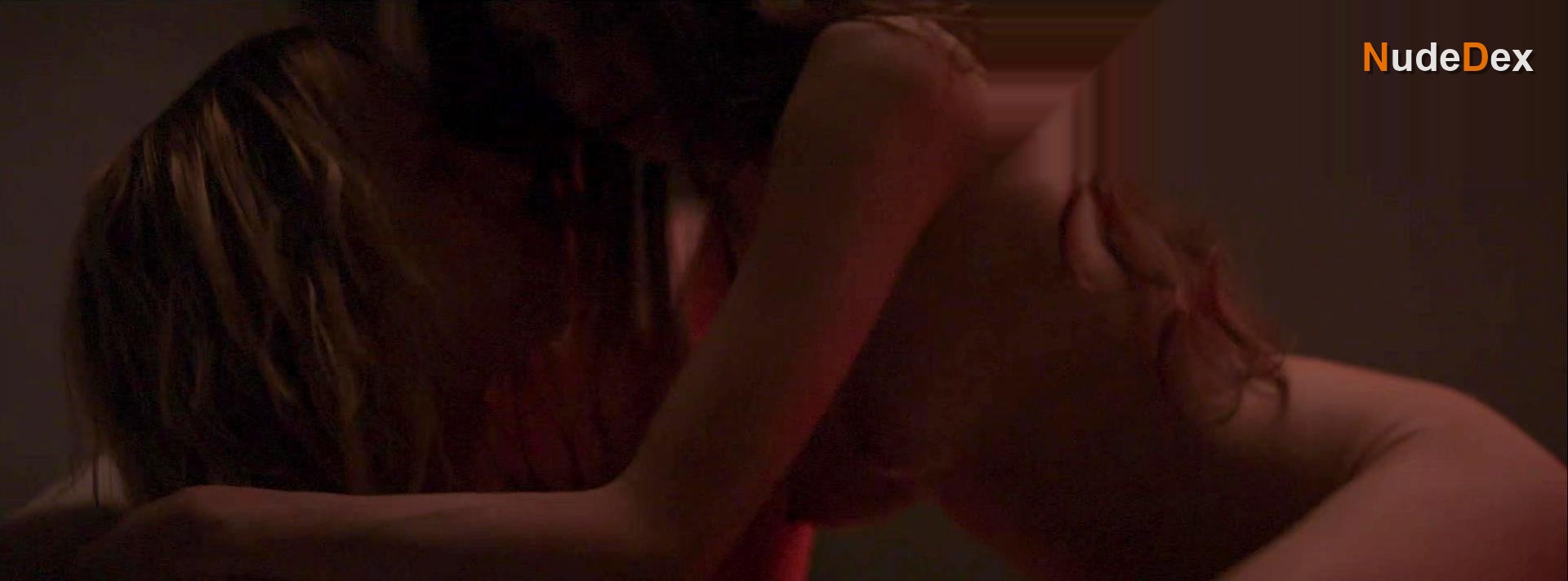 India Eisley in Adolescence, photo 10