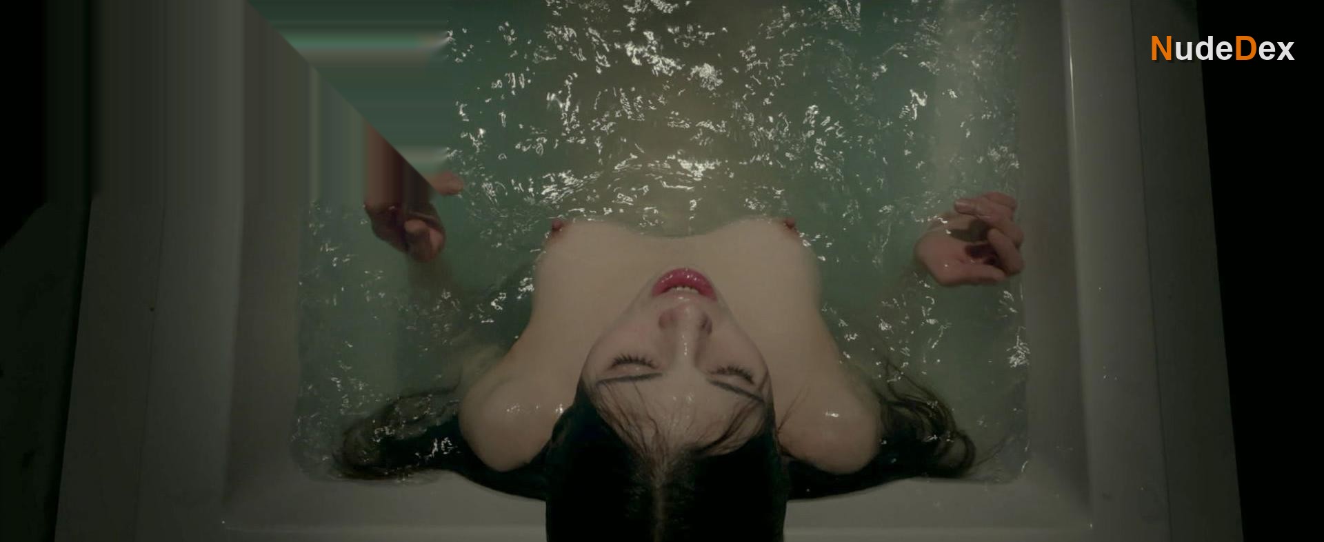 India Eisley in Look Away, photo 24