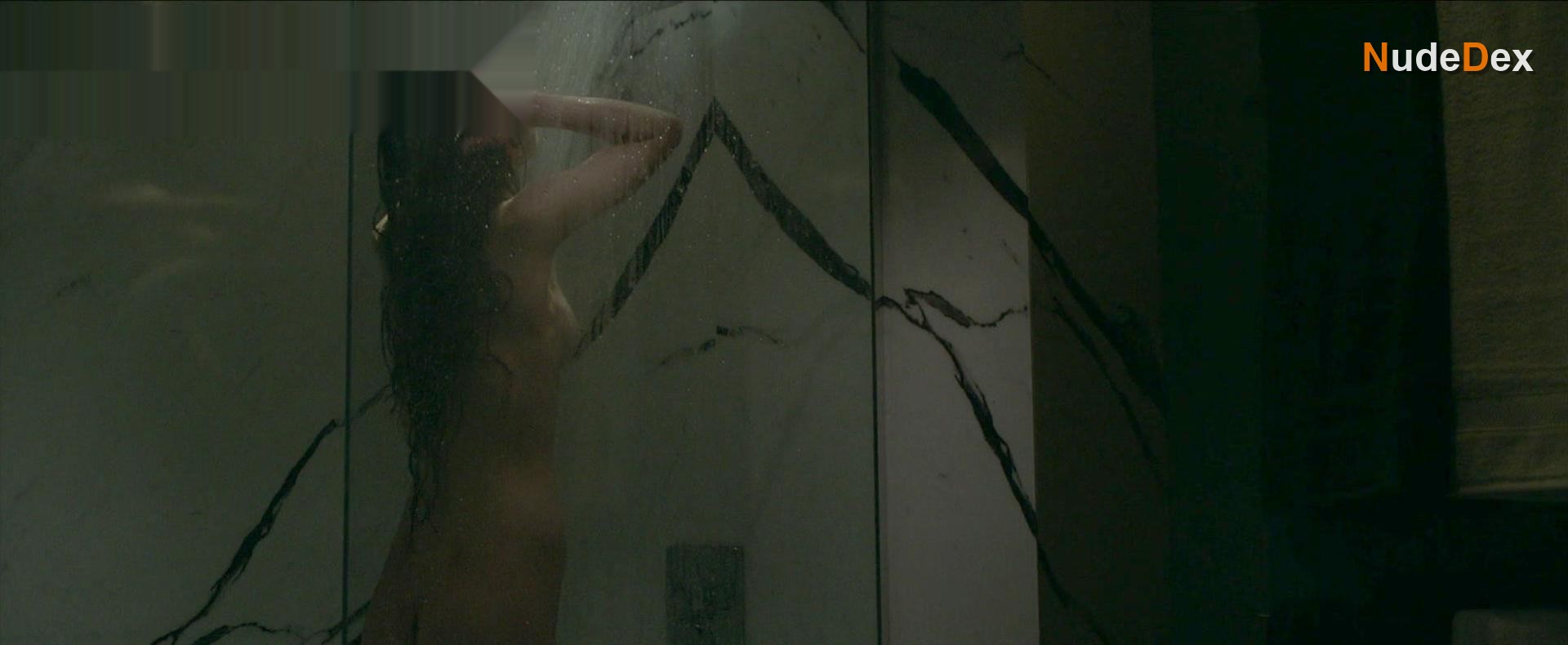India Eisley in Look Away, photo 25