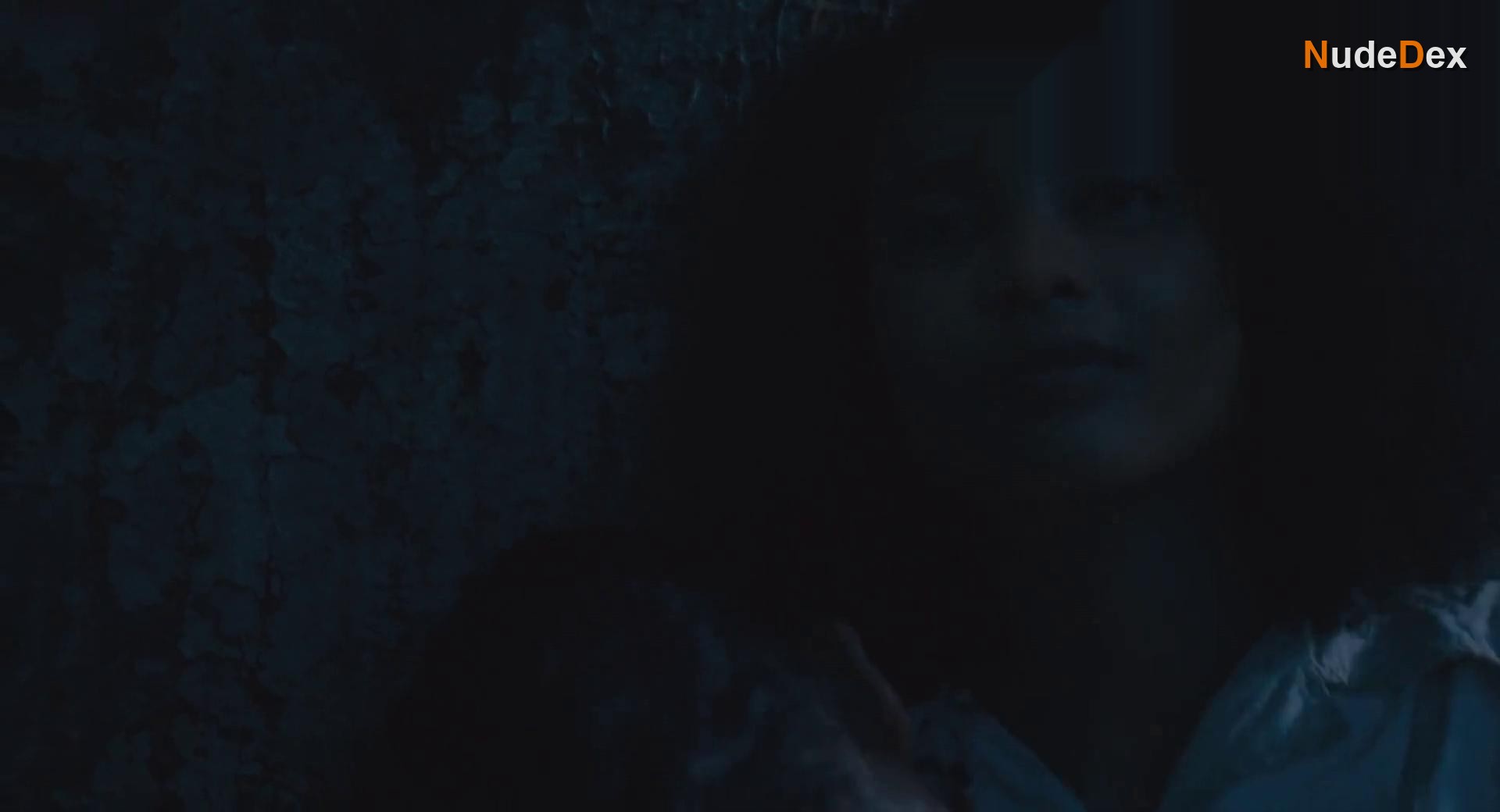 Indira Rubie Andrewin in Tragic Jungle, photo 16