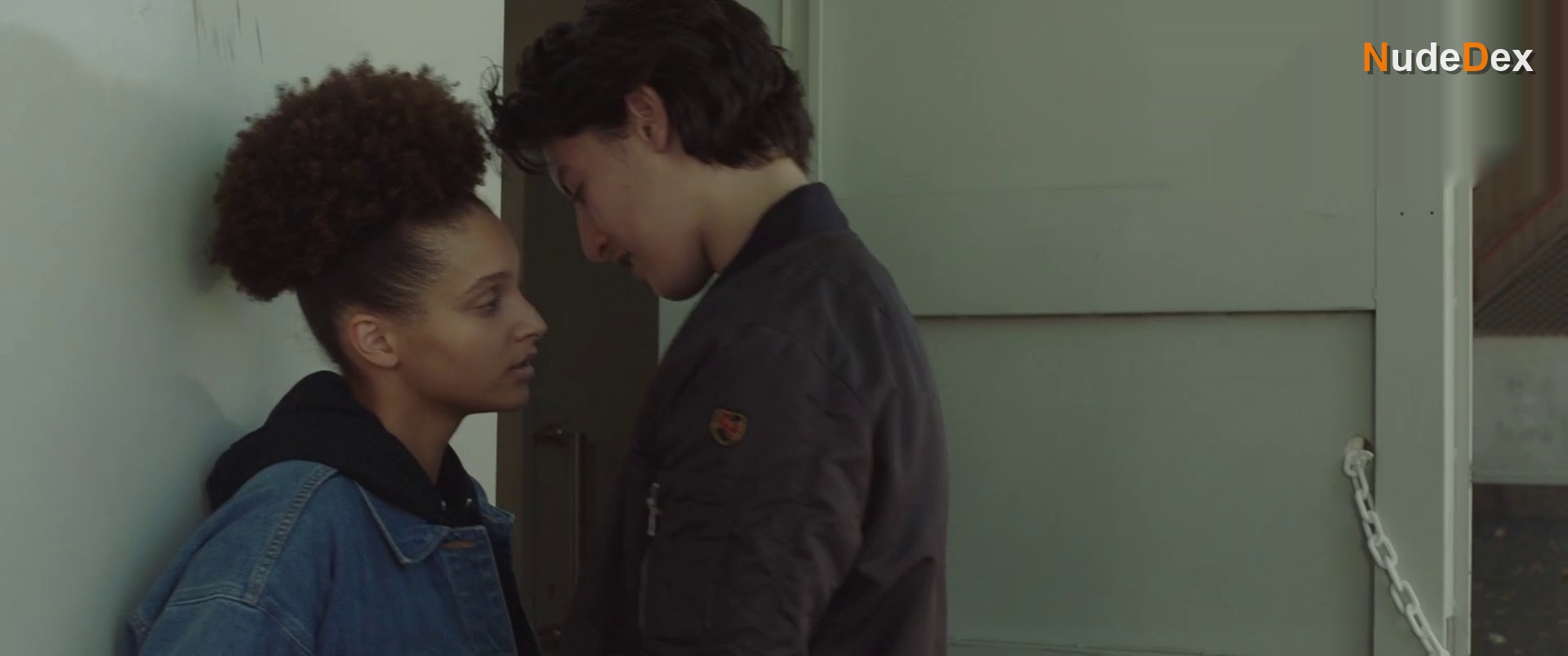 Ines D'assomption in How To Make Out, photo 7