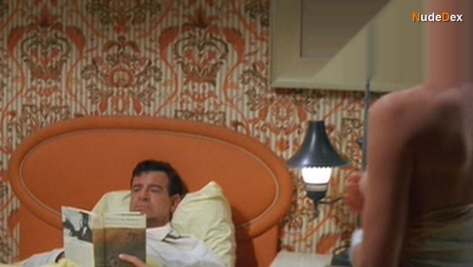 Inger Stevens in A Guide For The Married Man, photo 5