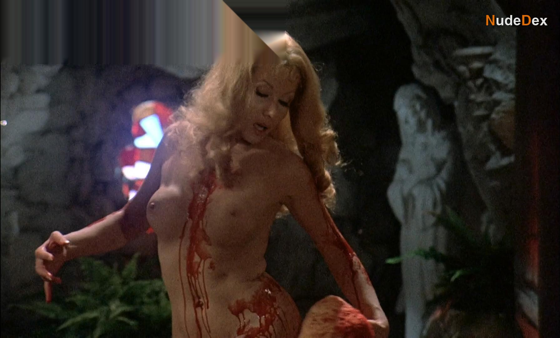 Ingrid Pitt in Countess Dracula, photo 4