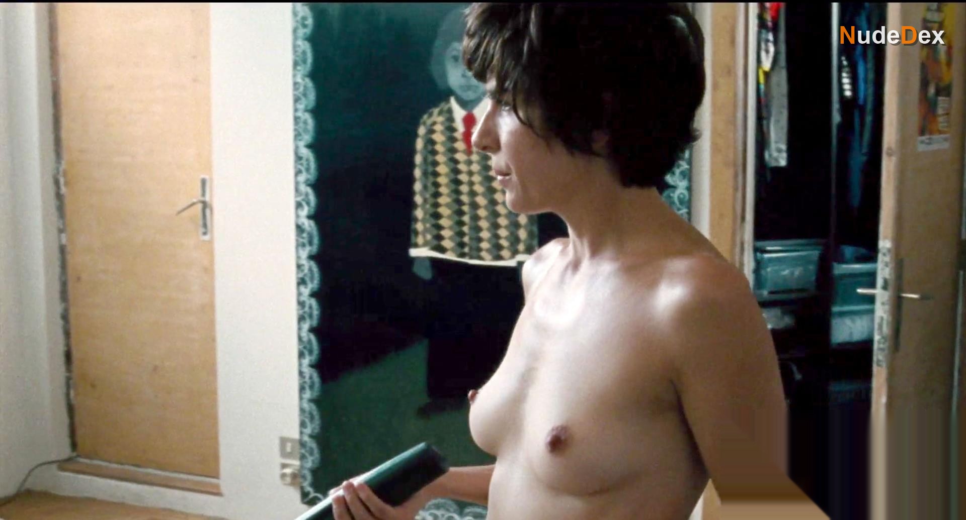 Ioana Iacob in I Do Not Care If We Go Down In History As Barbarians, photo 25