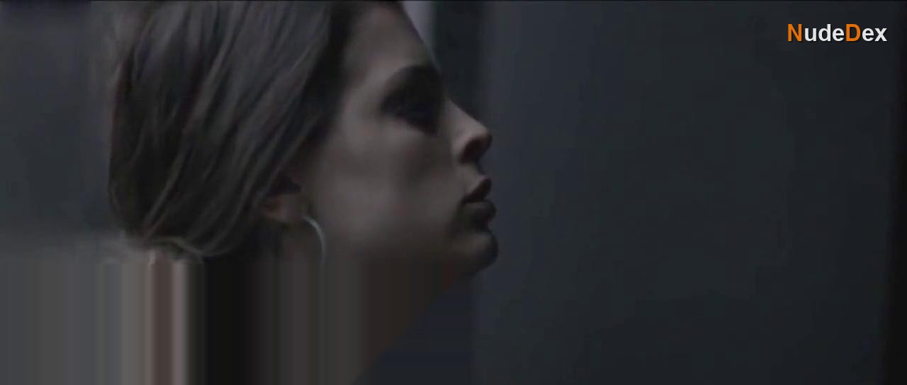 Irene Azuela in Las Oscuras Primaveras, photo 2
