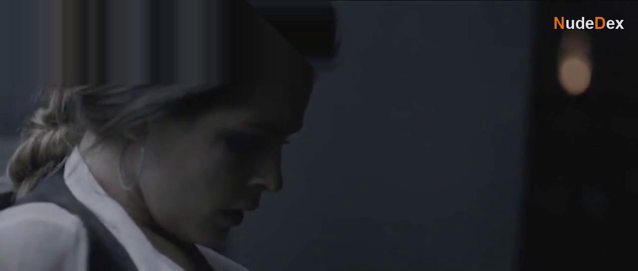 Irene Azuela in Las Oscuras Primaveras, photo 23