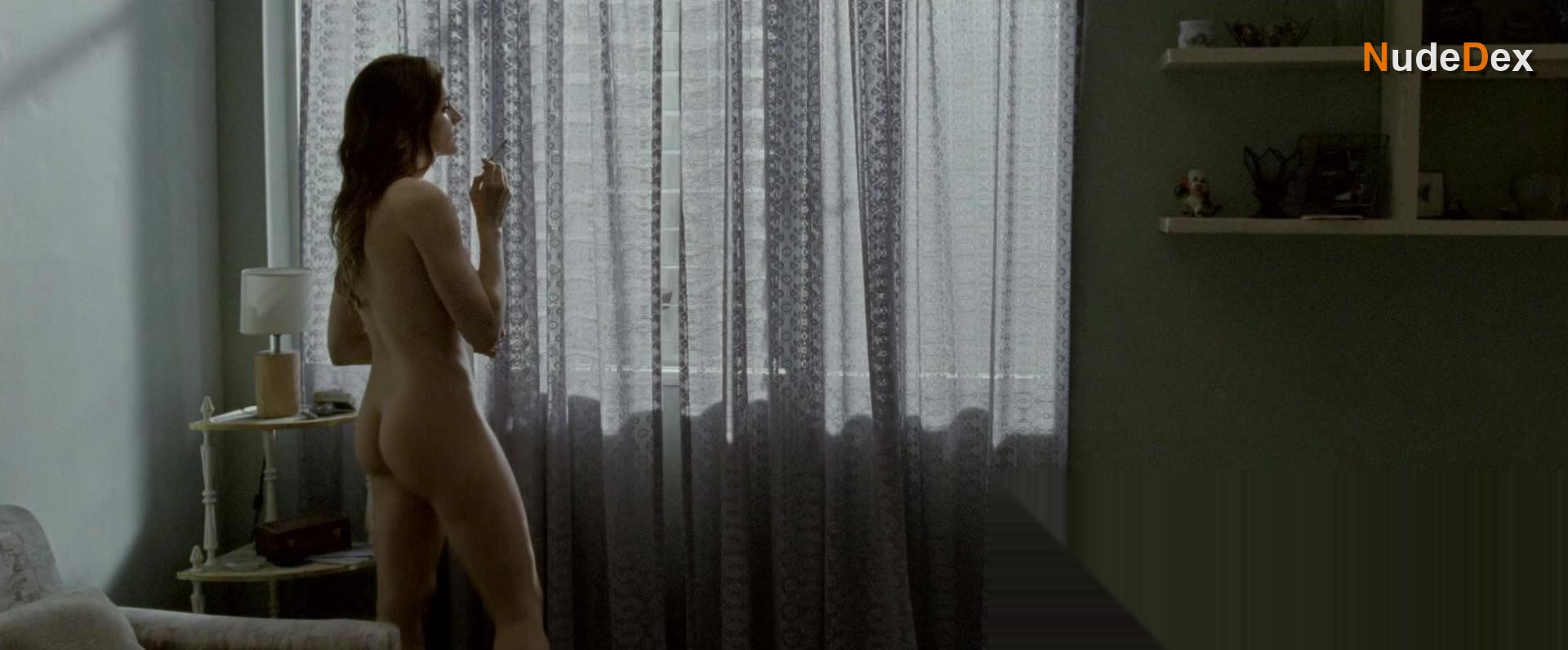Irene Azuela in The Obscure Spring, photo 6