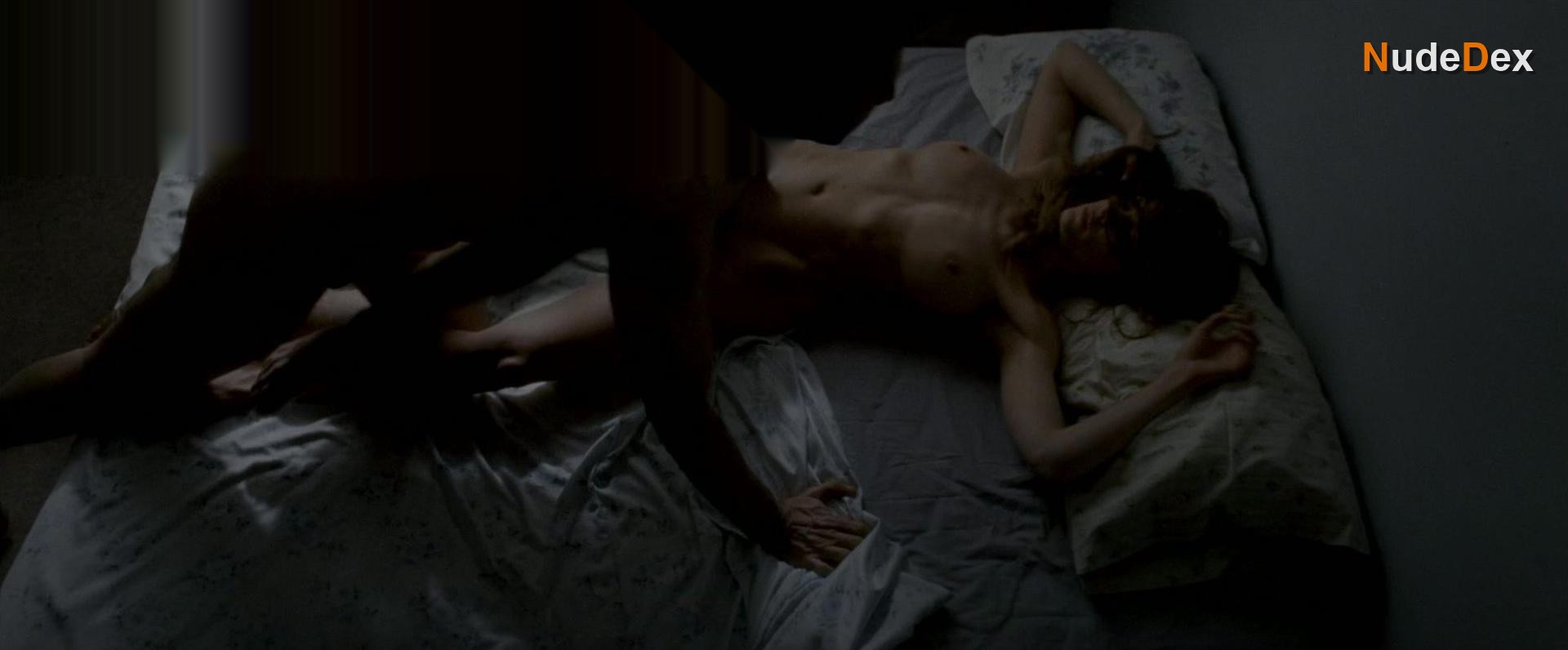Irene Azuela in The Obscure Spring, photo 11