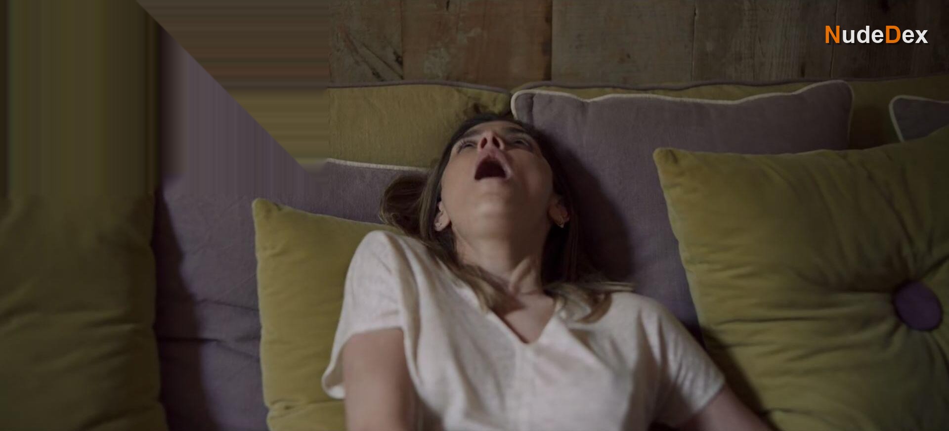 Irene Azuela in Thursday S Widows, photo 1