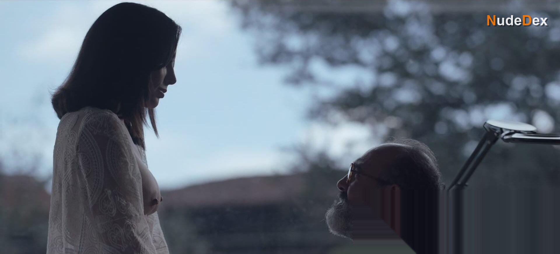 Irene Azuela in Thursday S Widows, photo 2