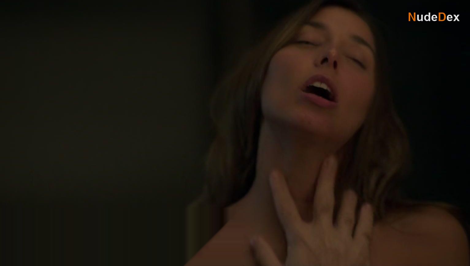 Irene Azuela in Thursday S Widows, photo 13