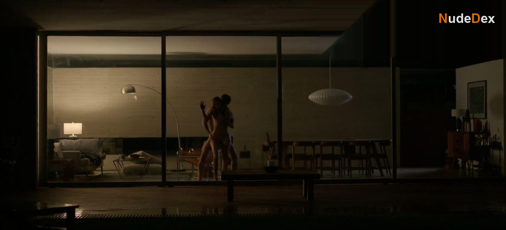 Irene Azuela in Thursday S Widows, photo 16