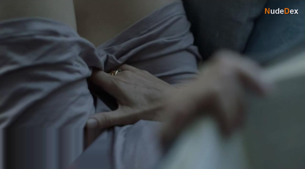 Irene Jacob in The Affair, photo 7