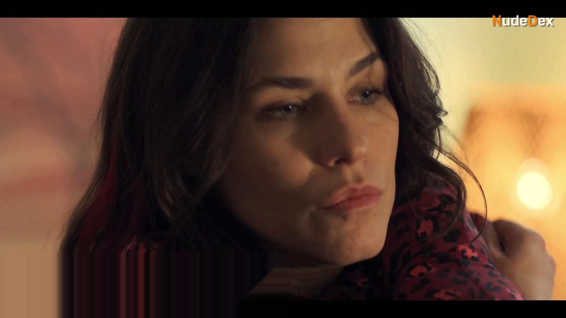 Irina Artenii in Subteran, photo 2
