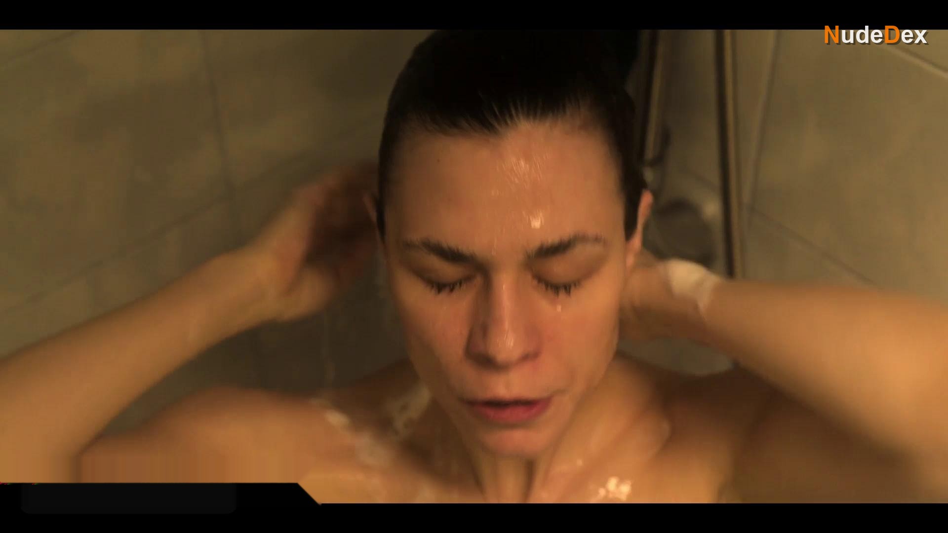 Irina Artenii in Subteran, photo 13