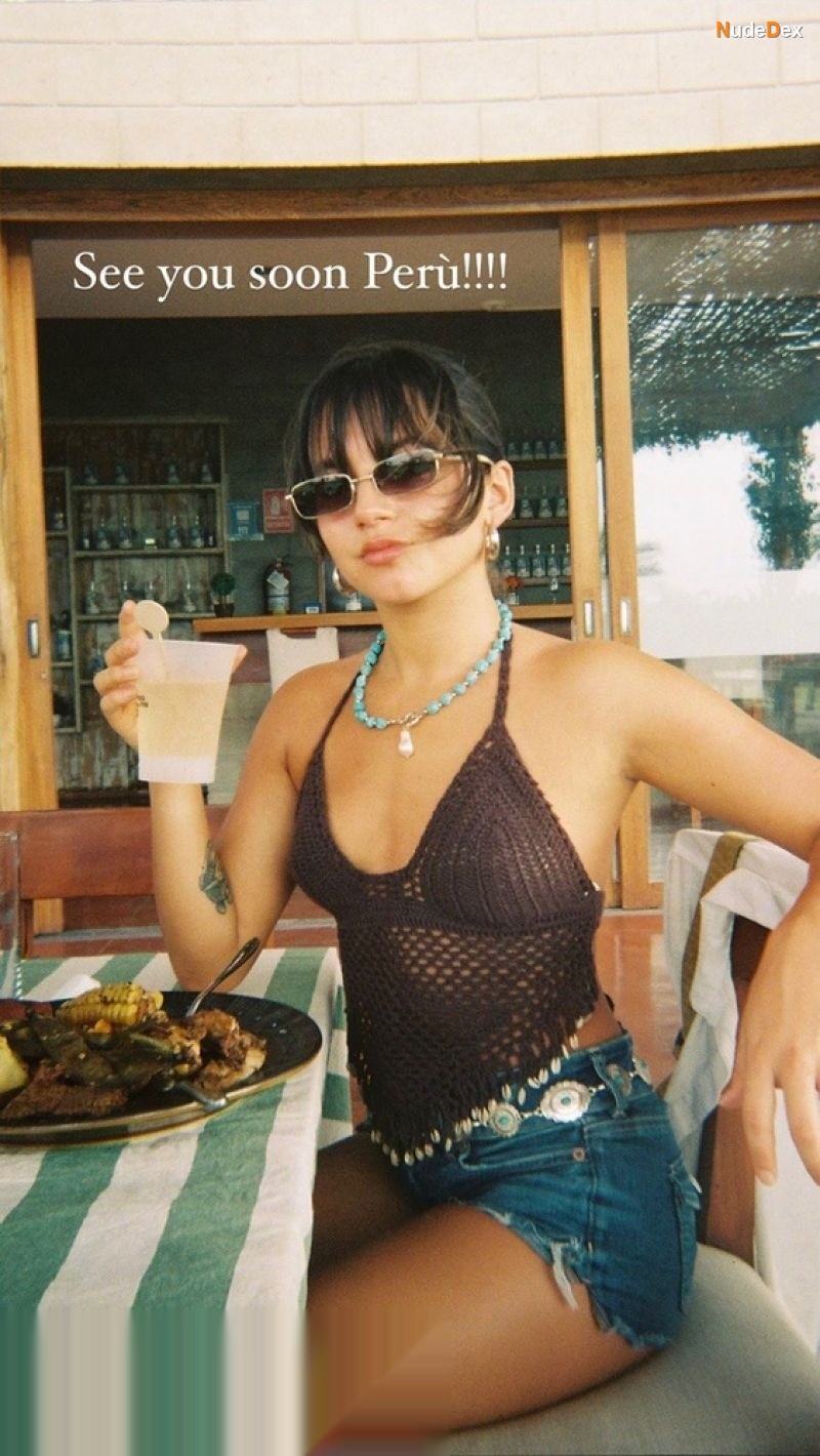 Isabela Merced in Soho Peru, photo 11