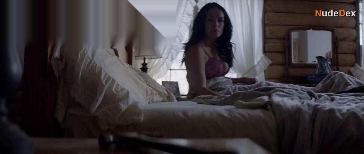 Isabel Cueva in Angel Baby, photo 3