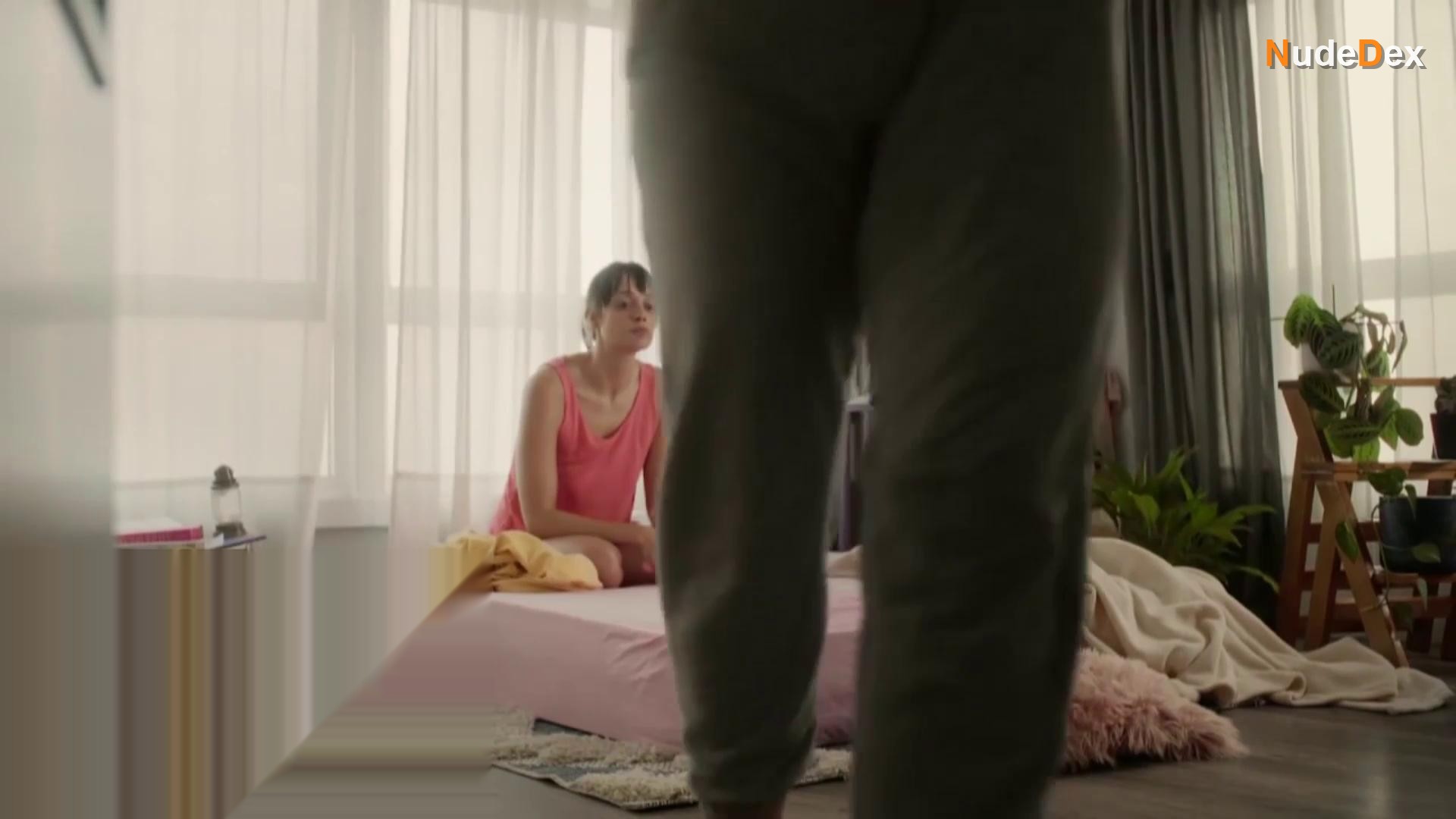 Isabel Garrido in Poscoito, photo 5