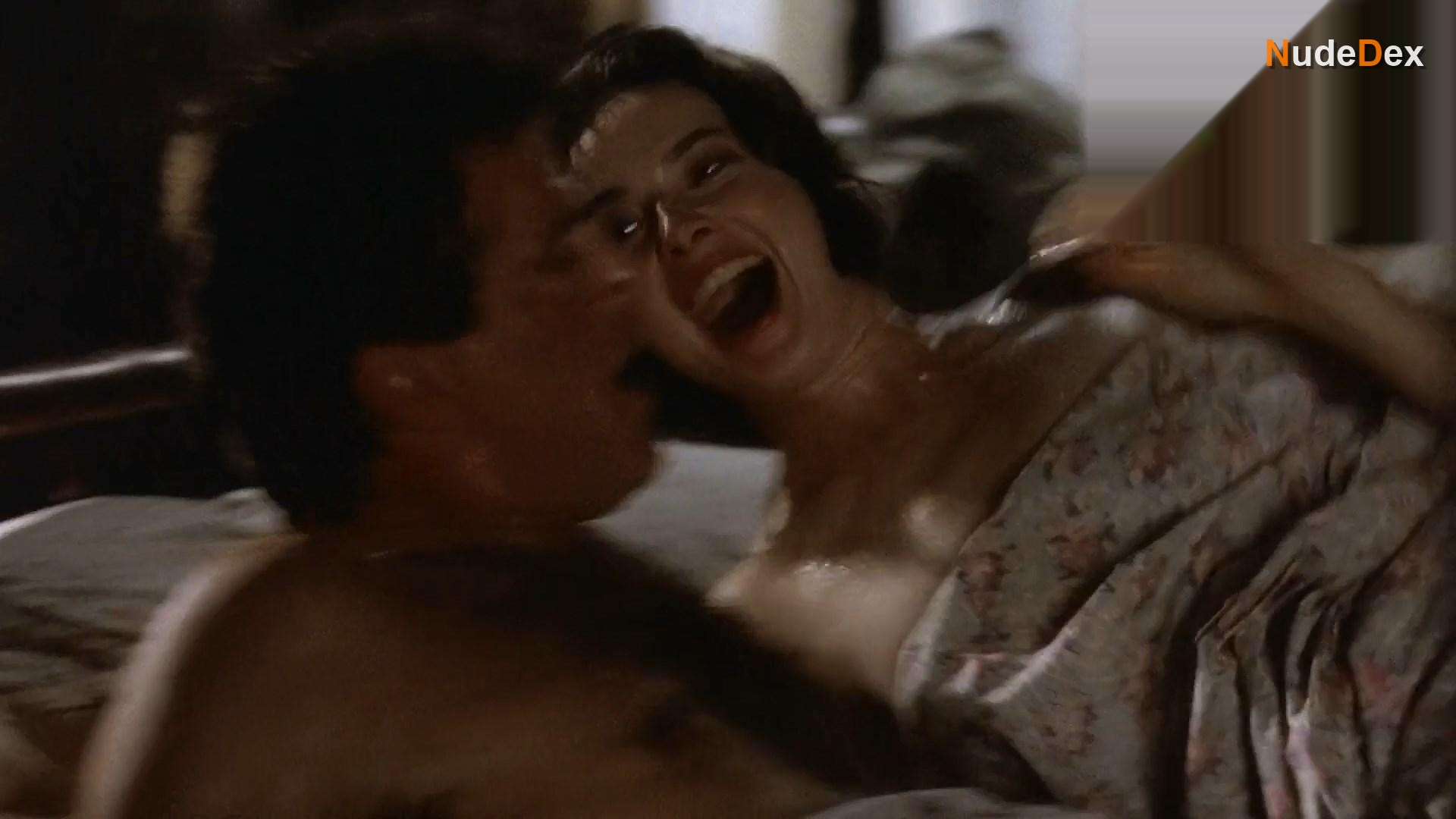 Isabella Rossellini in Cousins, photo 5