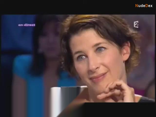 Isabelle Gelinas in On N'est Pas Couche, photo 13