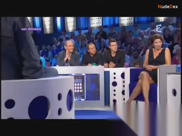 Isabelle Gelinas in On N'est Pas Couche, photo 16