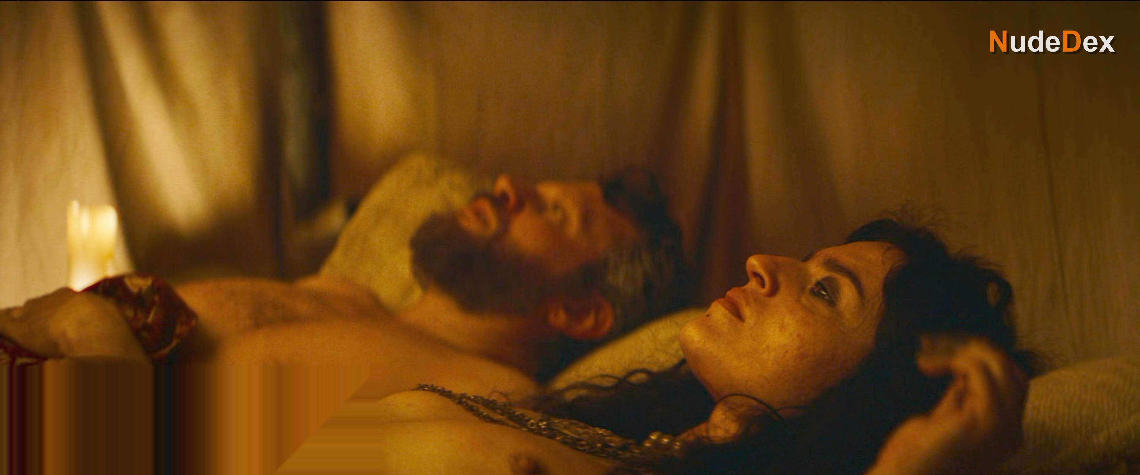 Ivana Lotito in Brigands: The Quest For Gold, photo 1