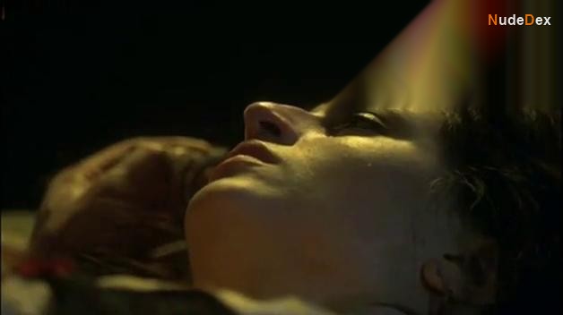 Ivana Lotito in Terra Ribelle, photo 2