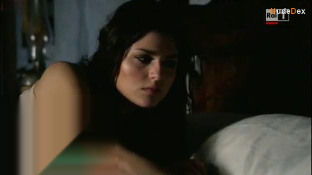 Ivana Lotito in Terra Ribelle, photo 6