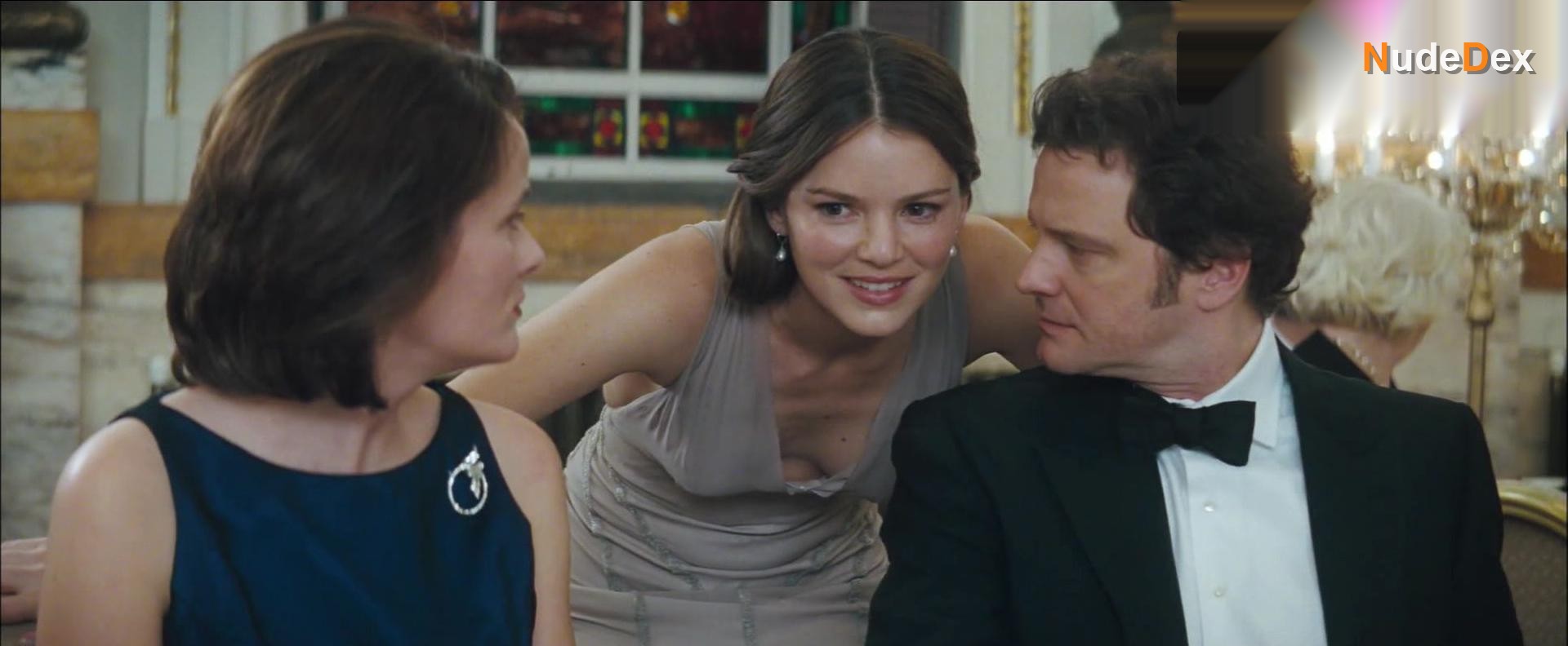 Jacinda Barrett in Bridget Jones The Edge Of Reason, photo 2