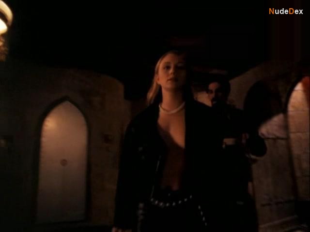 Jacqueline Lovell in Hideous, photo 3