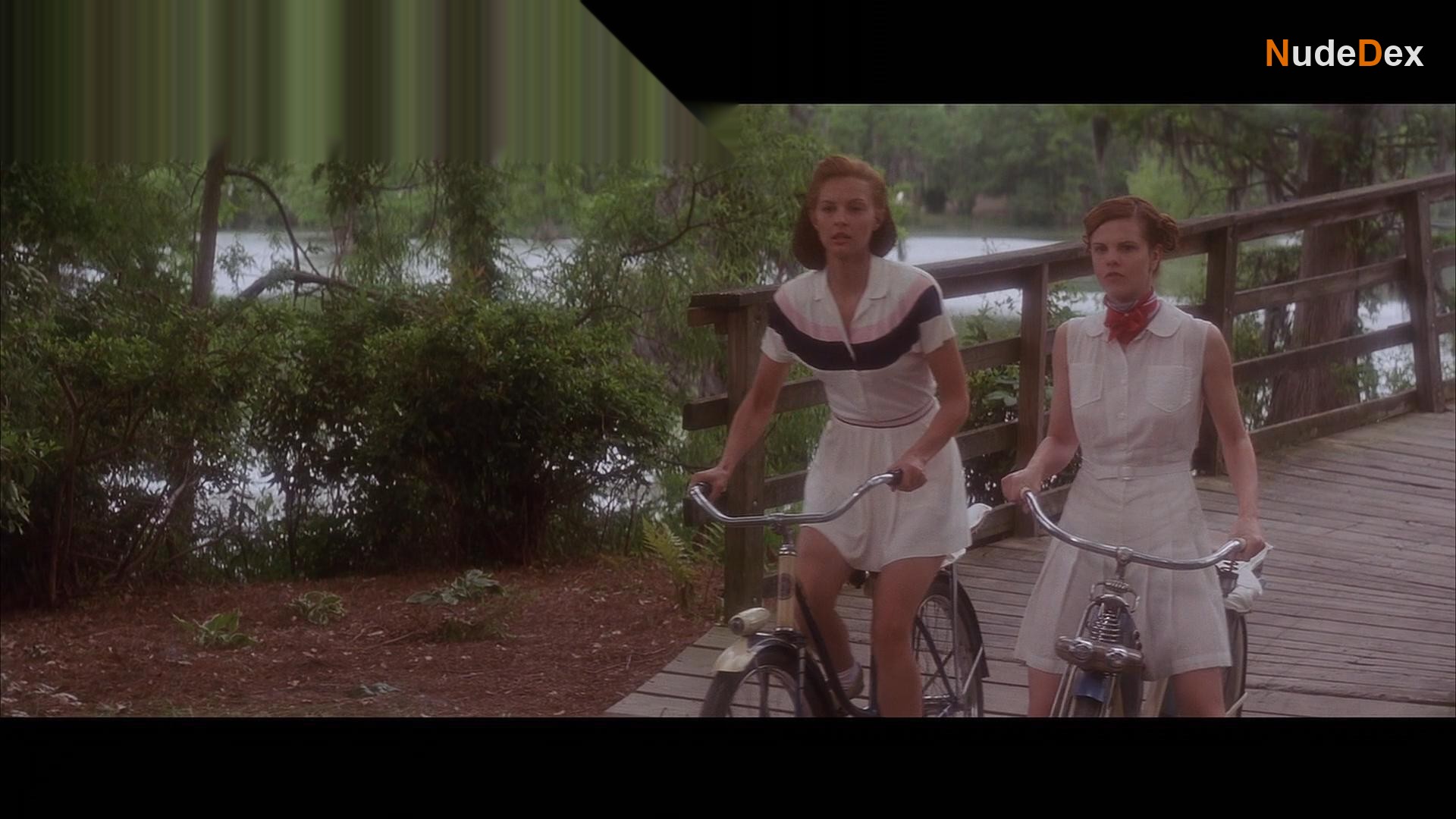Jacqueline Mckenzie in Divine Secrets Of The Ya Ya Sisterhood, photo 17