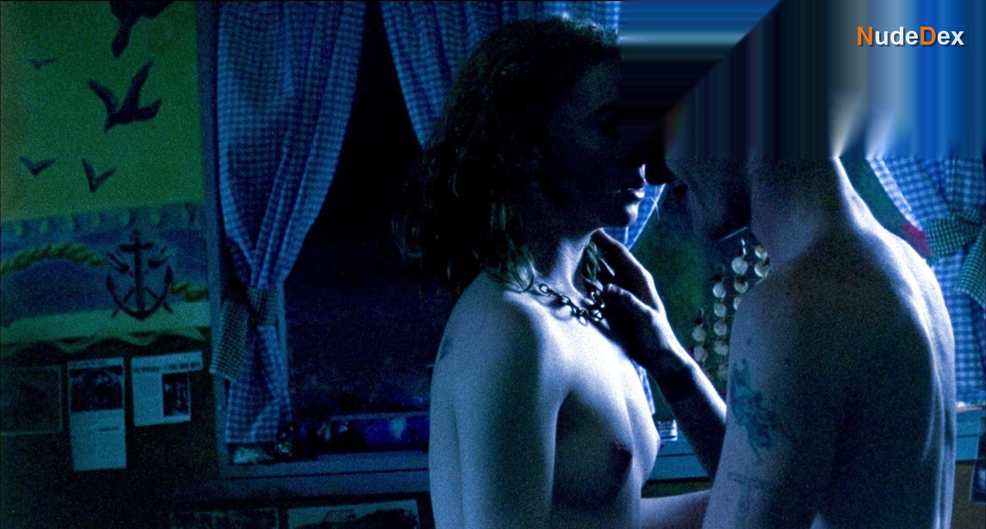 Jacqueline Mckenzie in Romper Stomper, photo 9