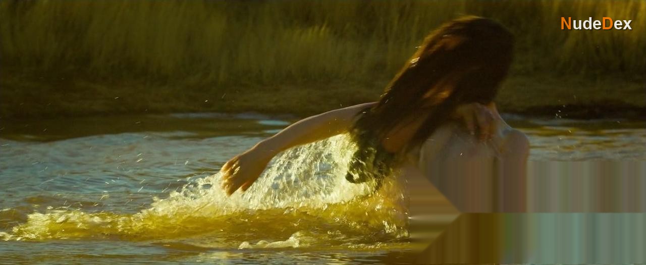 Jacqueline Mckenzie in The Water Diviner, photo 1