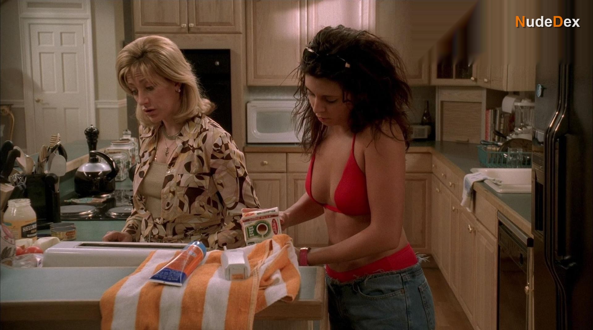 Jamie-lynn Sigler in The Sopranos, photo 3