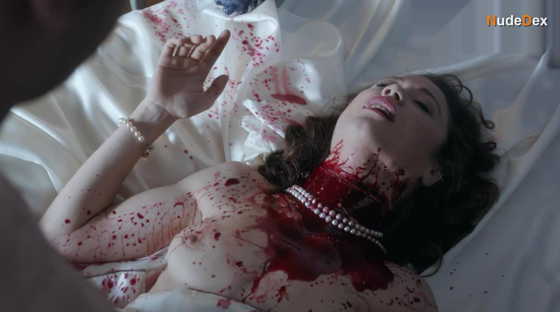 Jana Stojanovska in Black Sun, photo 2
